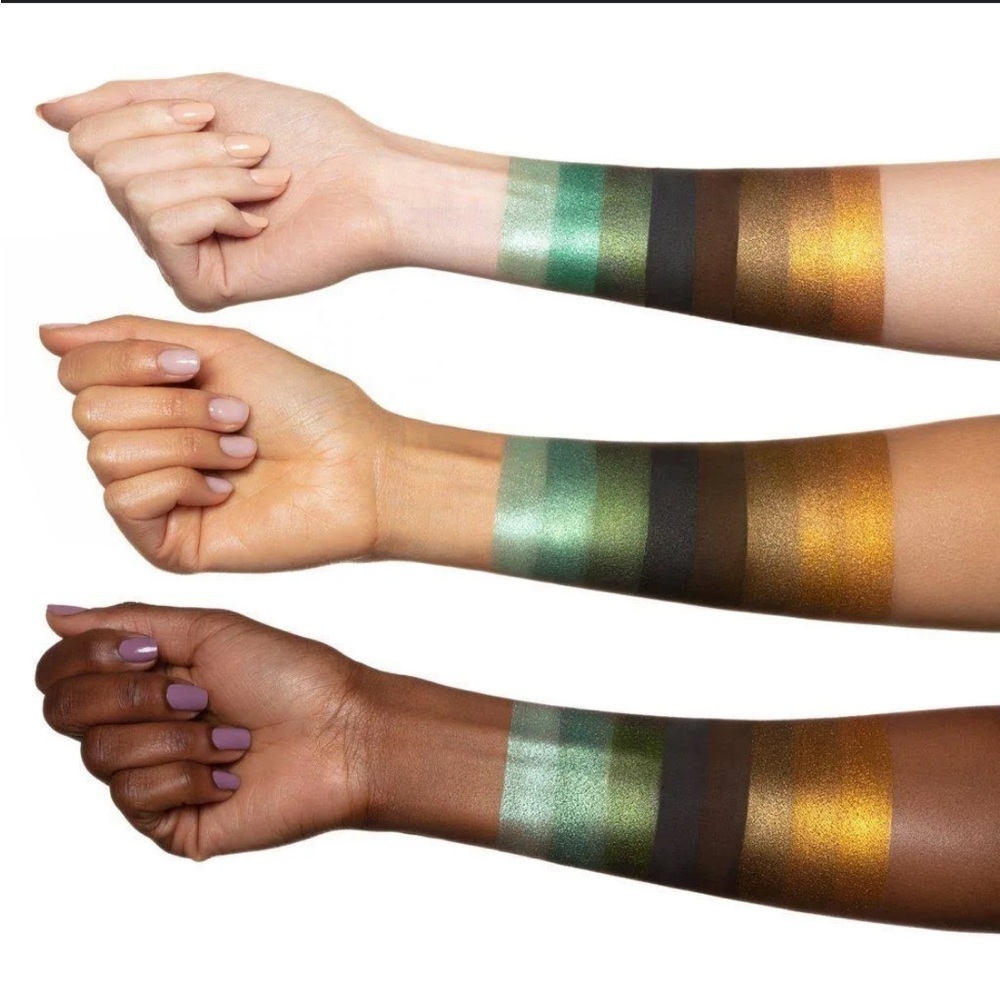 MELT SMOKE SESSIONS new in the box eyeshadow palette sold out online
